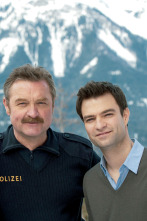 Imagen de Crimen en los Alpes (T11): Ep.2 Muerte en el internado - 2