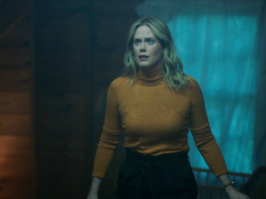 Imagen de Sombras en el ático - 1