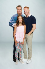 Imagen de Modern Family (T9): Ep.22 Cruce de espadas - 2