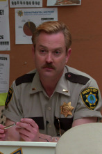 Imagen de Reno 911! (T7): Ep.2 El desfile de moda para esconder armas - 4