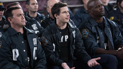 Imagen de Brooklyn Nine-Nine (T2): Ep.15 La ciudad de los rompevientos - 5