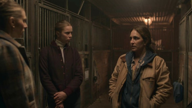 Imagen de Veronika (T1): Ep.1 El cuerpo en el río; La chica en el bosque - 5