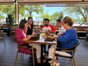 Imagen de Joc de cartes estiu (T8): El millor restaurant del Port Vell de Barcelona - 1