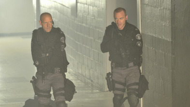 Imagen de Flashpoint (T2): Ep.18 Tras la linea azul - 3