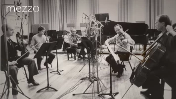 Mozart: Concierto para piano n°. 24 - André Previn