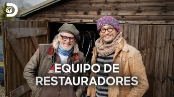 Equipo de restauradores