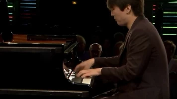 Cho interpreta Debussy, Schumann y Chopin