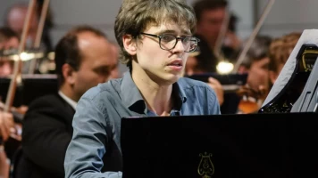 Pletnev dirige Bizet y el Concierto no 1 de Ravel