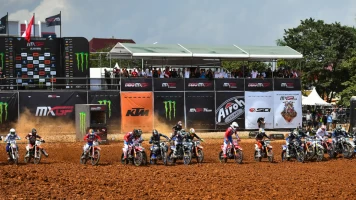 Mundial de motocross - Portugal. T(2025). Mundial de MX -... (2025): MX2 - Primera carrera