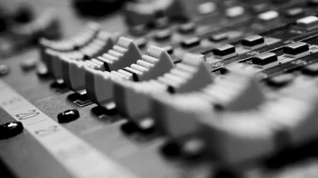 ETS. Bihotzen konkista