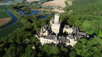 Un río romántico. El hermoso valle del Laine
