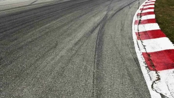 Mundial de Supersport 300 - Most. T(2025). Munidal SSP 300 -... (2025): Carrera 1