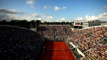 Roland - Garros : Bâtir la légende