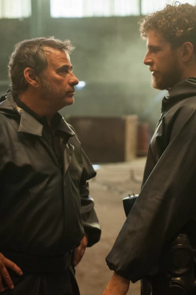 La Zona. T(T1). La Zona (T1): Ep.1 En tierra de nadie