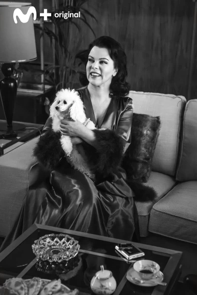 Arde Madrid. T(T1). Arde Madrid (T1): Ep.1 Poco católica