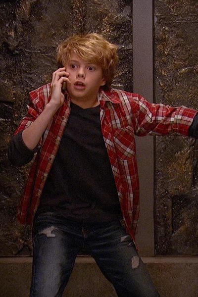 Henry Danger. T(T1). Henry Danger (T1): Ep.1 Los Danger Comienzan (I)