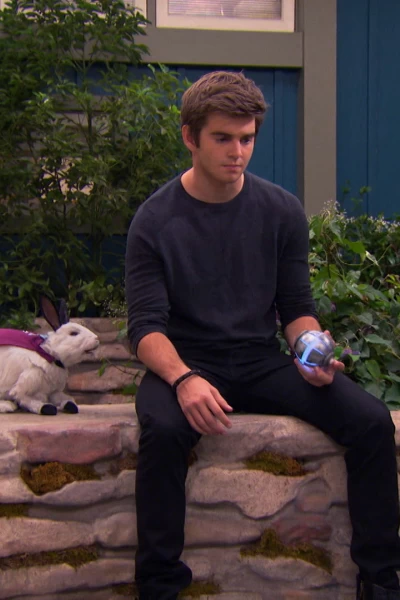 Los Thundermans. T(T3). Los Thundermans (T3): Ep.13 Los Thunderman al descubierto (I)
