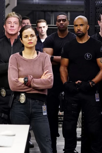 S.W.A.T.: Los Hombres de Harrelson. T(T1). S.W.A.T.: Los... (T1): Ep.14 Fantasmas