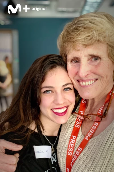 Scott y Milá. T(T1). Scott y Milá (T1): Mujeres