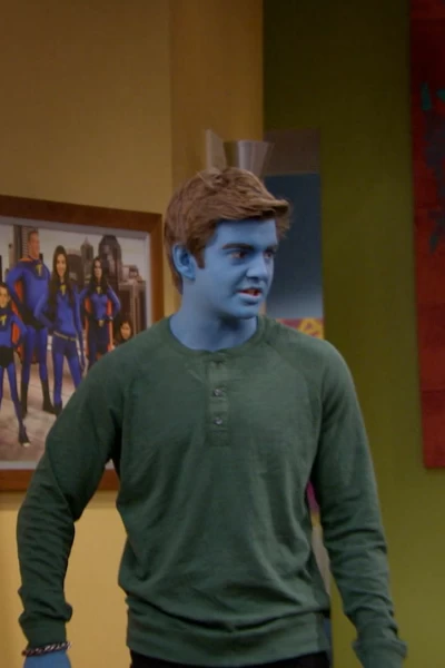 Los Thundermans. T(T2). Los Thundermans (T2): Ep.17 Detective azul