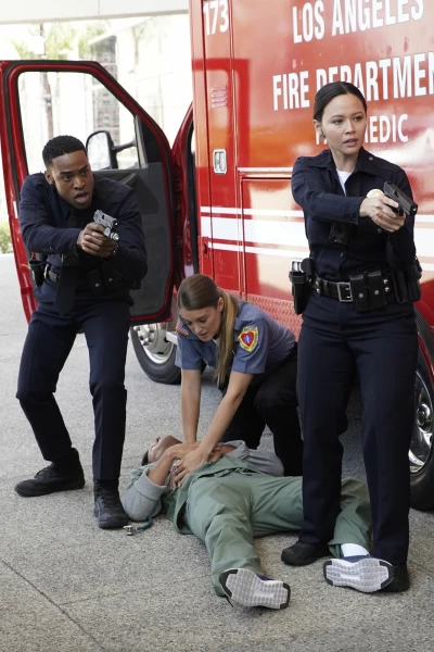 The Rookie. T(T2). The Rookie (T2): Ep.1 Impacto