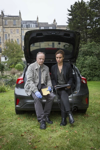 McDonald & Dodds. T(T1). McDonald & Dodds (T1): Ep.1 La caída de la Casa Crockett