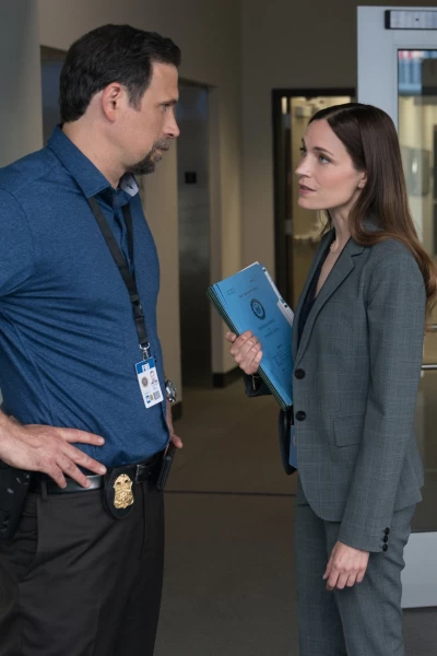 FBI. T(T3). FBI (T3): Ep.15 Escalera de color