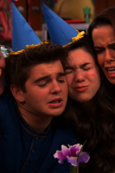 Los Thundermans. T(T1). Los Thundermans (T1): Ep.15 Cumpleaños Congelado