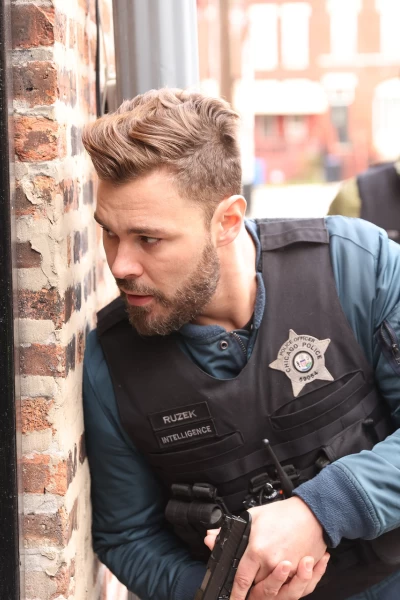 Chicago P.D.. T(T9). Chicago P.D. (T9): Ep.9 Una salida