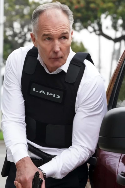 S.W.A.T.: Los Hombres de Harrelson. T(T5). S.W.A.T.: Los... (T5): Ep.11 A la antigua usanza