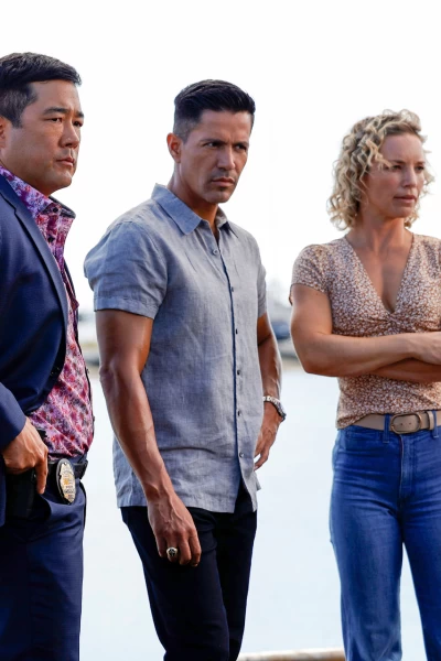 Magnum. T(T4). Magnum (T4): Ep.18 Tumbas superficiales, aguas profundas