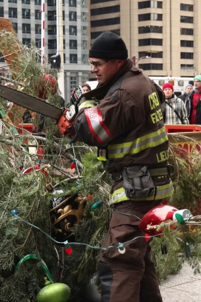 Chicago Fire. T(T10). Chicago Fire (T10): Ep.9 Winterfest