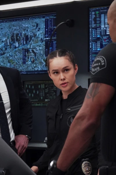 S.W.A.T.: Los Hombres de Harrelson. T(T6). S.W.A.T.:  Los... (T6): Ep.19 Compis de celda