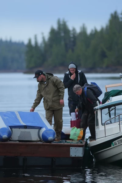 Construyendo Alaska. Construyendo Alaska: Una sierra para cortar