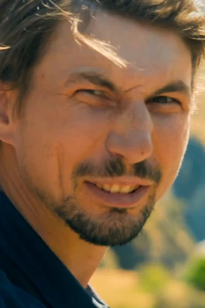 La ruta del oro con Parker Schnabel. La ruta del oro con...: Salto de fe