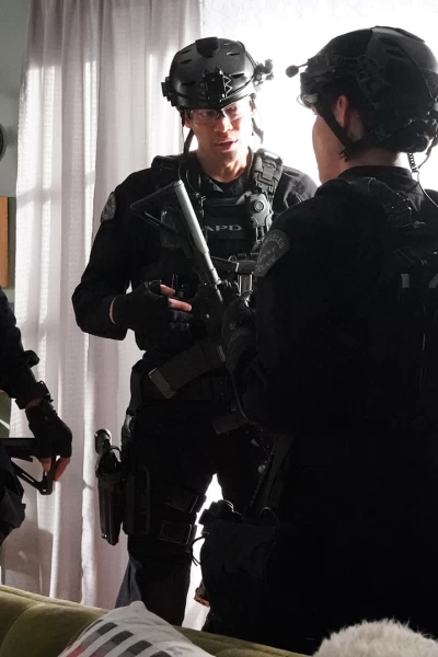 S.W.A.T.: Los Hombres de Harrelson. T(T7). S.W.A.T.:  Los... (T7): Ep.11 Rumores