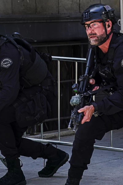 S.W.A.T.: Los Hombres de Harrelson. T(T4). S.W.A.T.: Los... (T4): Ep.18 Veritas Vincit