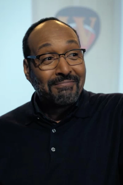 The Irrational. T(T2). The Irrational (T2): Ep.9 Un tesoro para otro