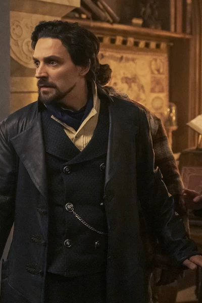 The Librarians: el próximo capítulo. T(T1). The Librarians:... (T1): Ep.1 Los Bibliotecarios y el Drekavac letal