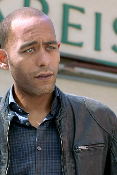 Asesinatos en la montaña. T(T4). Asesinatos en la... (T4): Ep.2 La locura de los trajes tradicionales