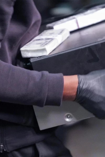 Dentro de un atraco. Dentro de un atraco: Robo en los Angeles