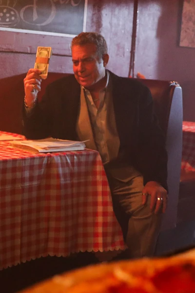 El juego de los estafadores. T(T2). El juego de los... (T2): Pizza de cocaína