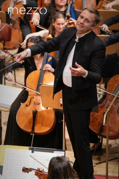 Young Euro Classic - Vasily Petrenko, Pablo Ferrández - Shostakóvich, Dvorák