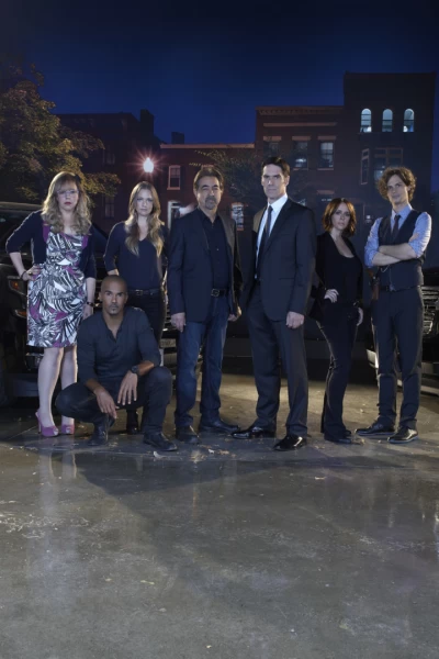Mentes criminales. T(T10). Mentes criminales (T10): Ep.5 Encerrado