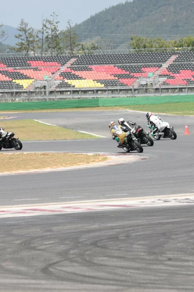 Mundial de Supersport - Magny-Cours. T(2025). Mundial de... (2025): Carrera 1