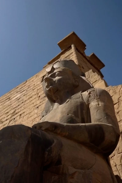 Cuando Champollion conoce a Ramsés II