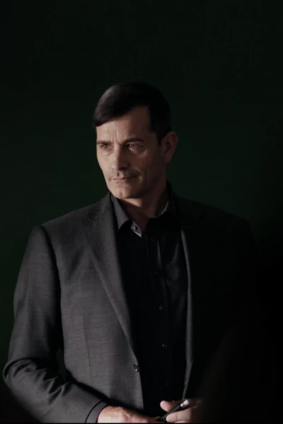 Profesor T.. T(T2). Profesor T. (T2): Ep.12 Infiltrado 1ª parte