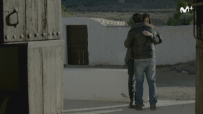 Lejos del mar (tráiler)