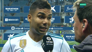 Casemiro alaba a Isco